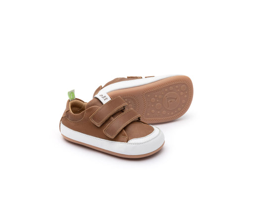 Tip Toey Joey Bossy, Whisky / White