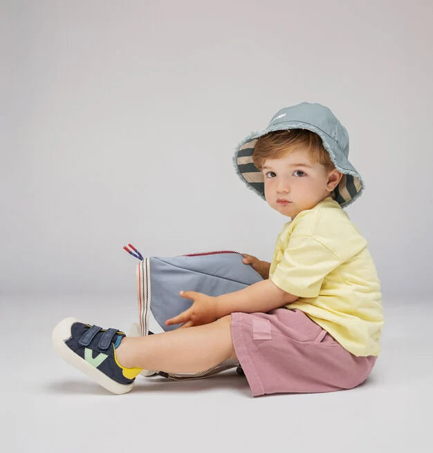 Victoria Barefoot - Oliver Lona Marinho